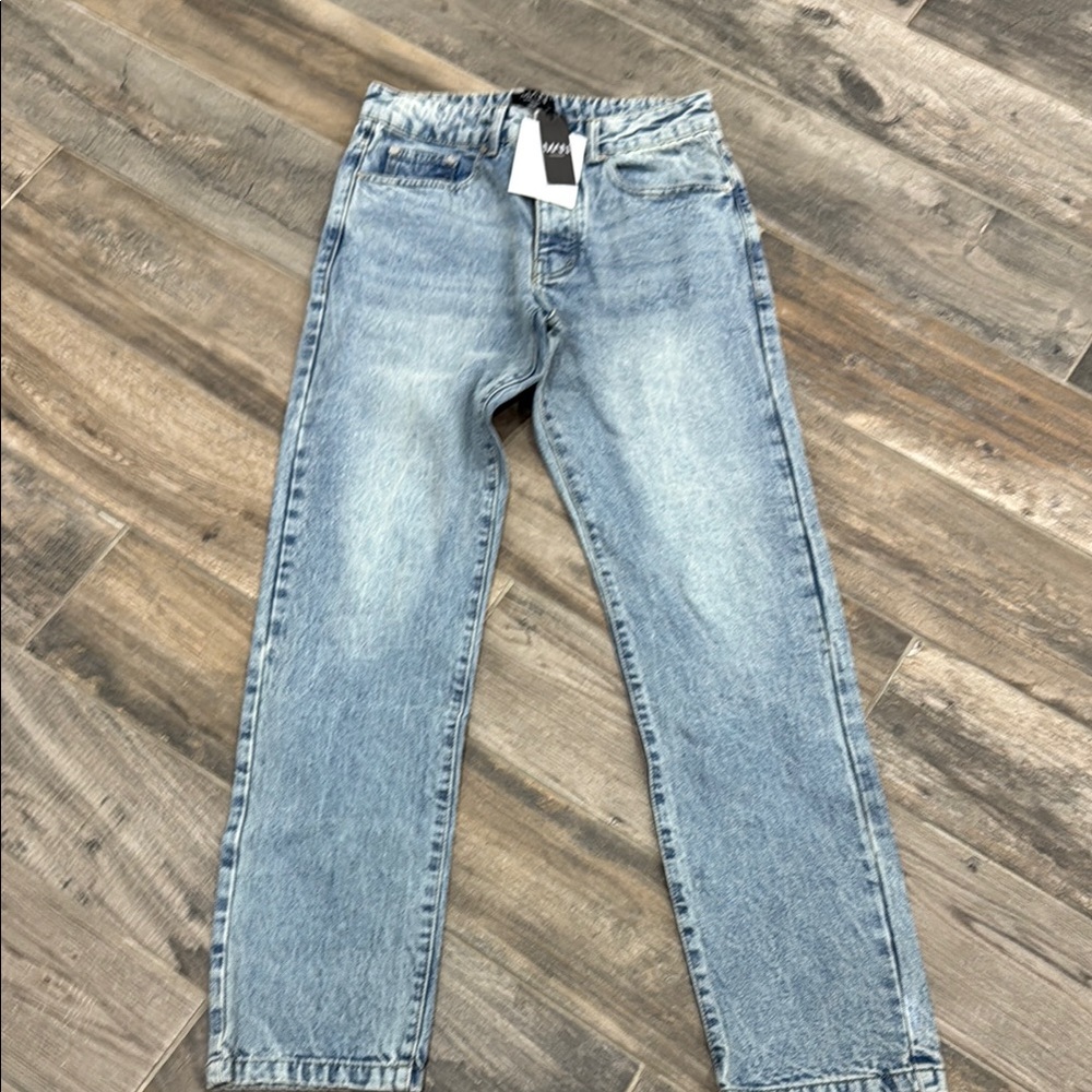 Straight Rigid Jean - Picture 3 of 9